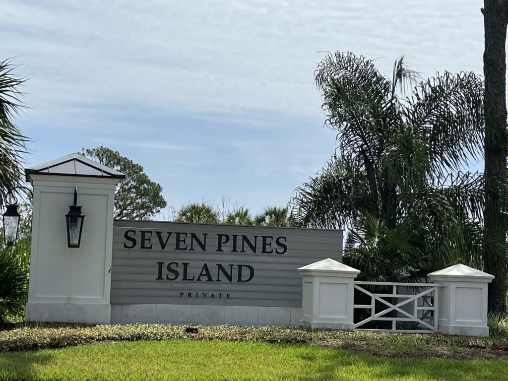 Seven Pines Island - Entrance