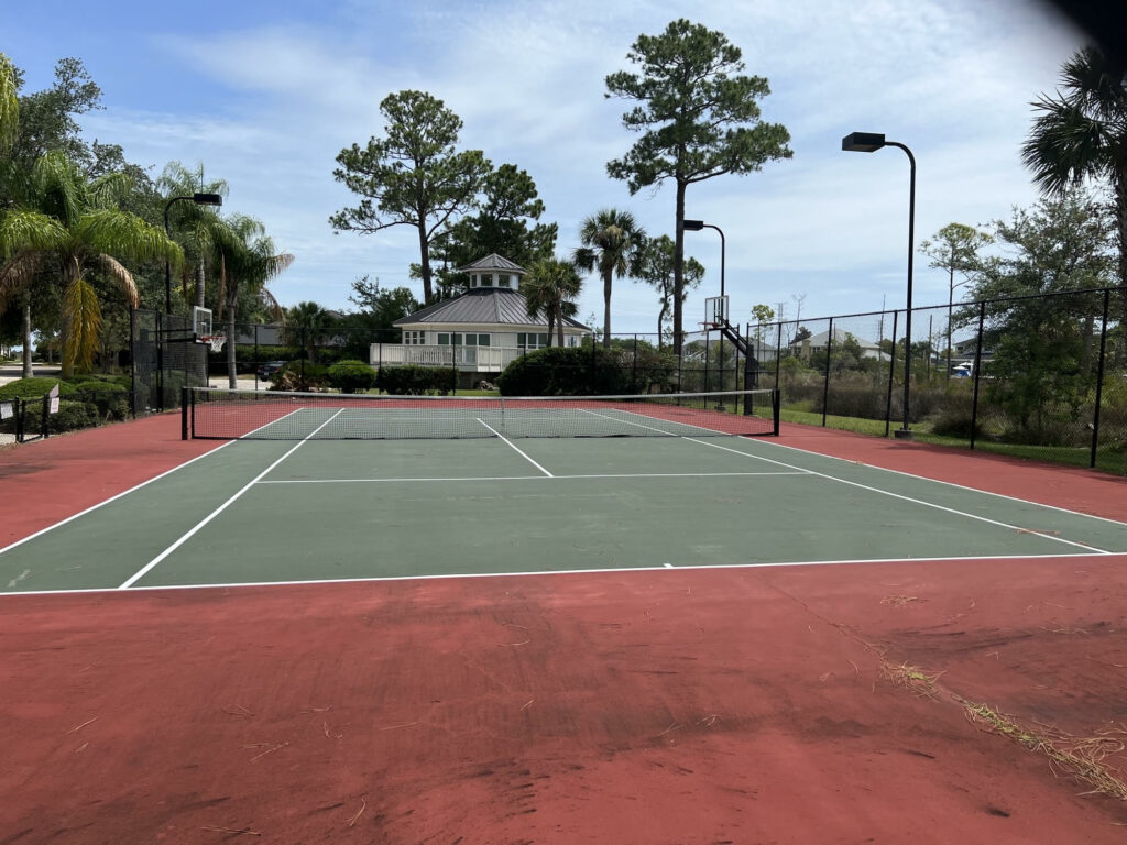Seven Pines Island - Tennis